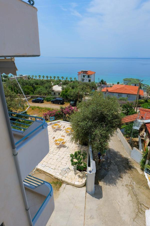 בורש White Hotel מראה חיצוני תמונה