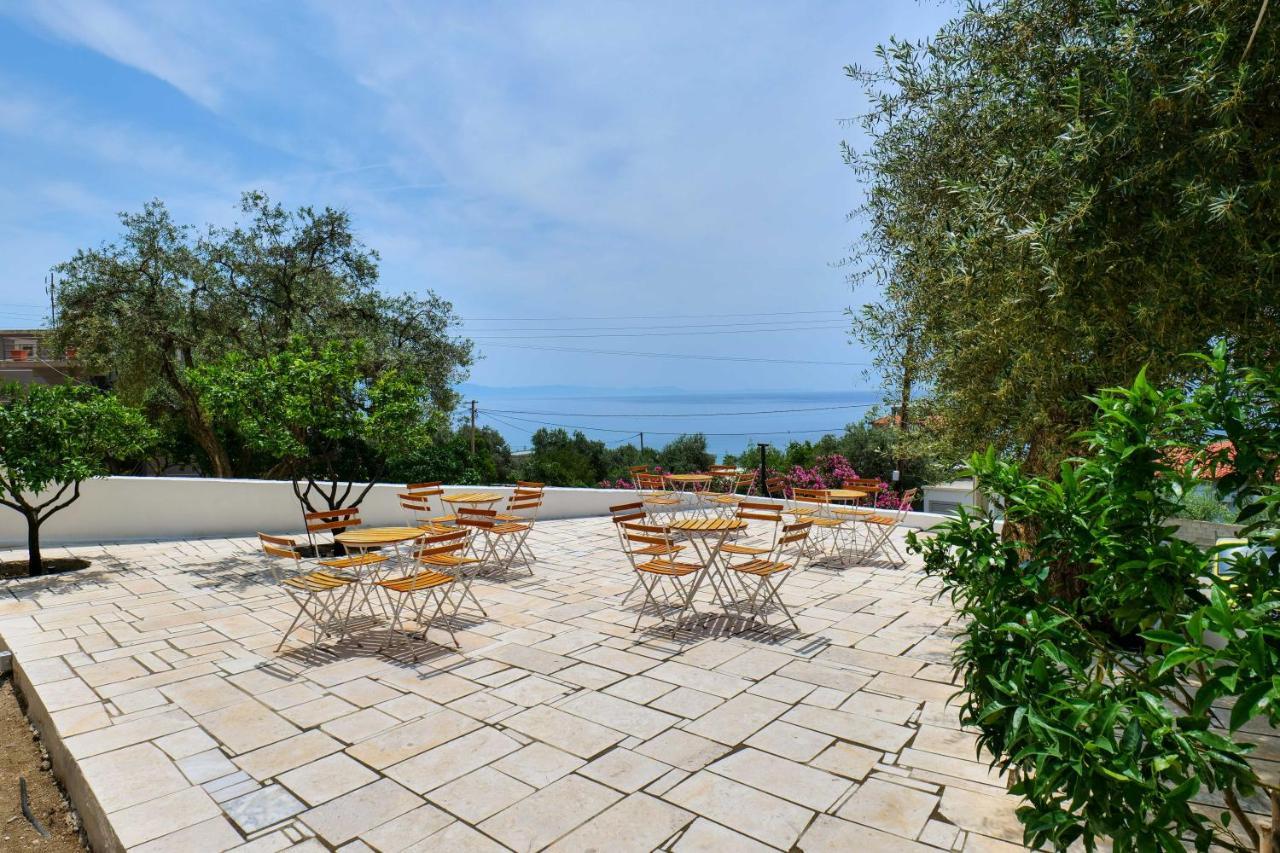 בורש White Hotel מראה חיצוני תמונה