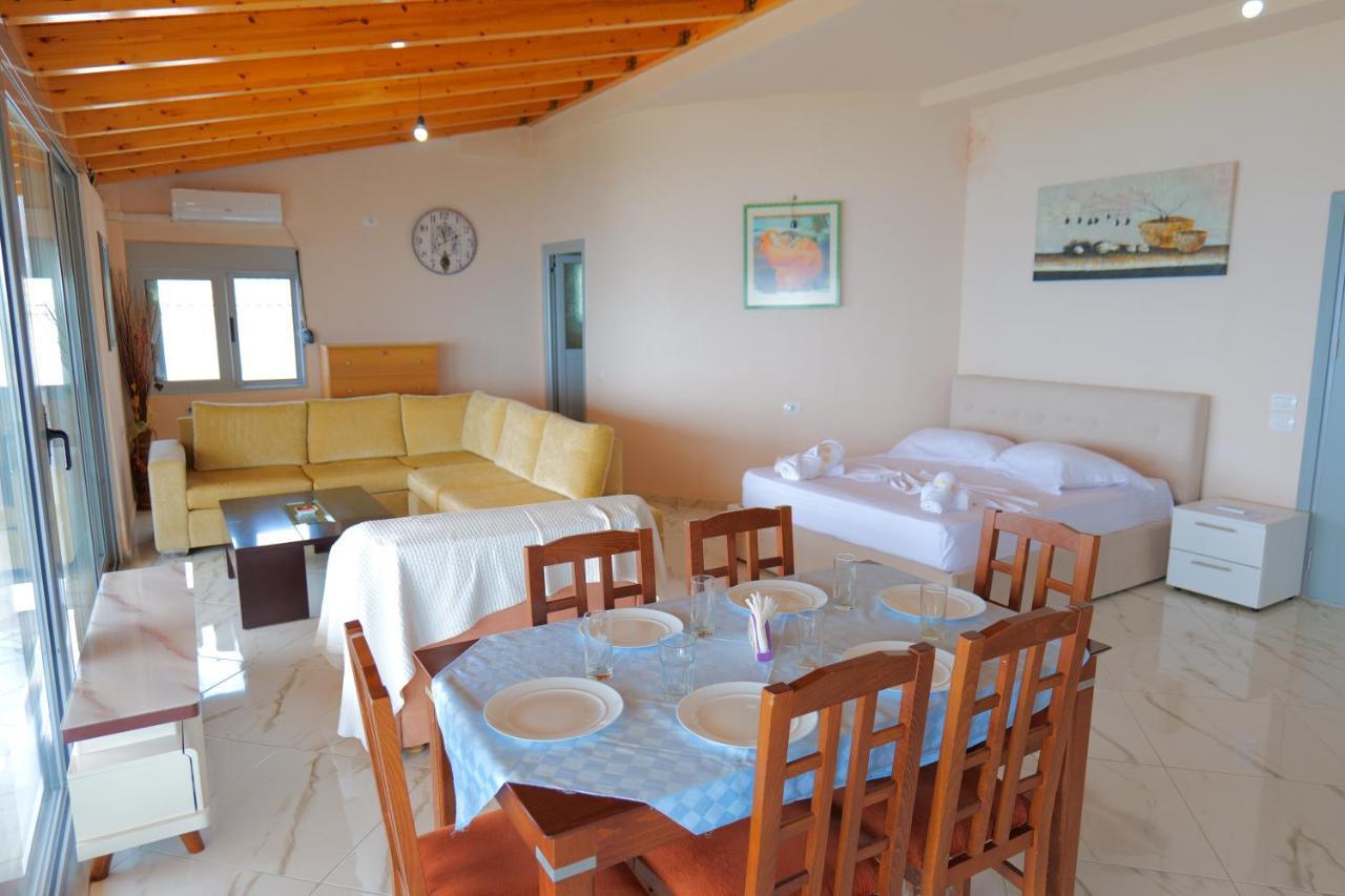 בורש White Hotel מראה חיצוני תמונה